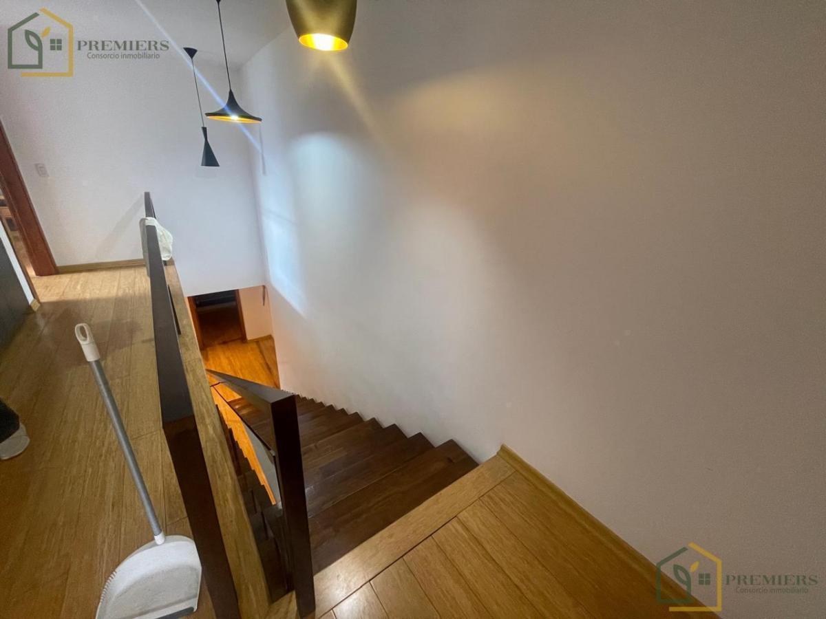 Departamento Duplex en La Quiteño Libre Cerca Al Go Quito Hotel — imagen 4