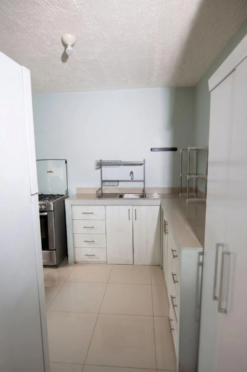 Casa en Venta, 2 Pisos, 3 Dorm. Amplio Frente - Urb. Villa del Rey, Et Príncipe Harry, Guayas — imagen 4