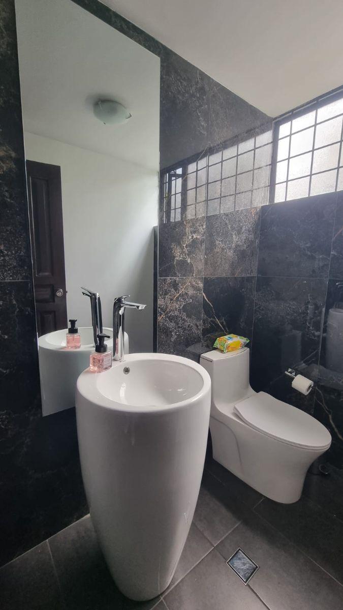 Vendo Casa Rustica de 330 m² a 2 Min de La Ruta Viva Dentro de Conjunto - Tumbaco — imagen 3