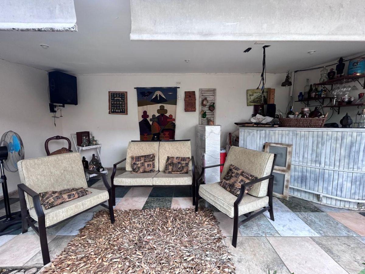 Casa en Venta en Ceibos Norte | Frente a Parque | Amplio Patio y Terraza, Guayas — imagen 5