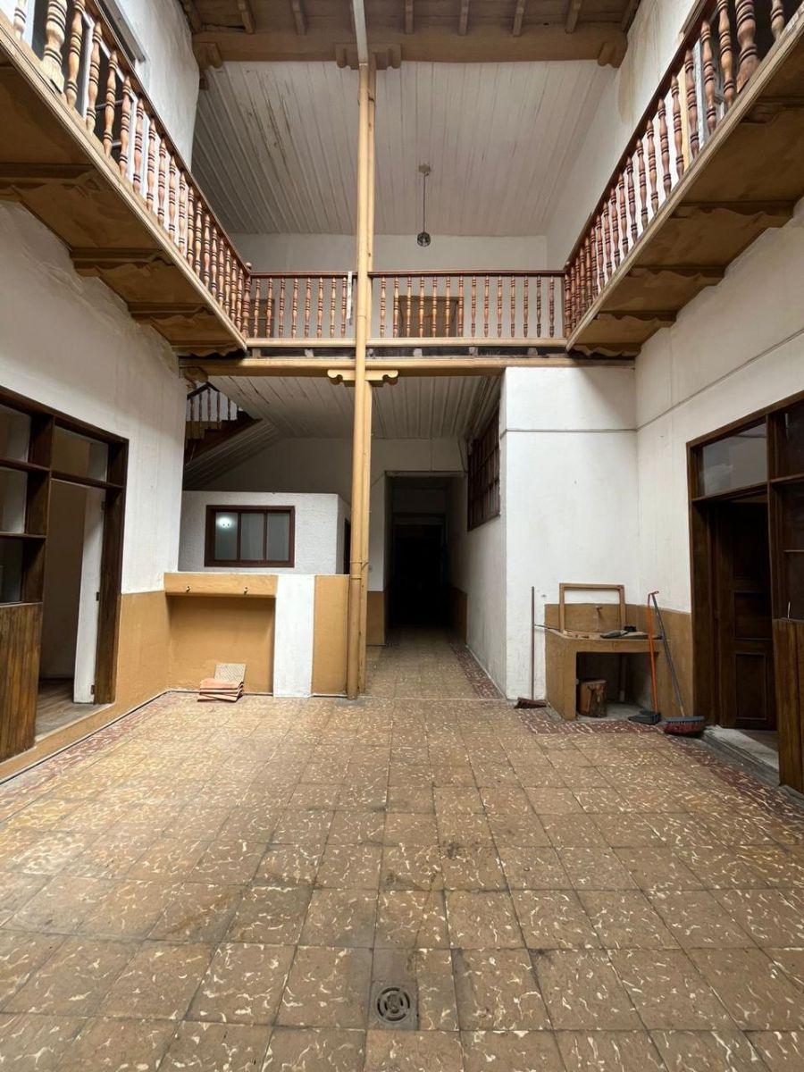 Casa Patrimonial de Venta en El Centro de La Ciudad, Azuay — imagen 5