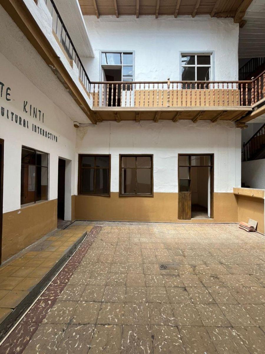 Casa Patrimonial de Venta en El Centro de La Ciudad, Azuay — imagen 4