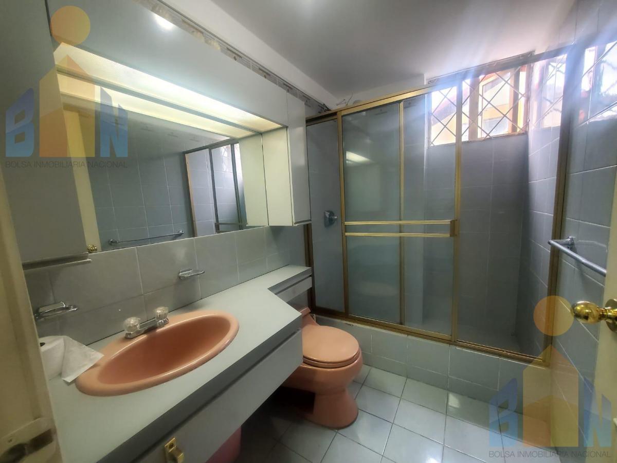 Suite Amplia en Venta Centro Norte de Quito Sector Gaspar de Villaroel — imagen 4