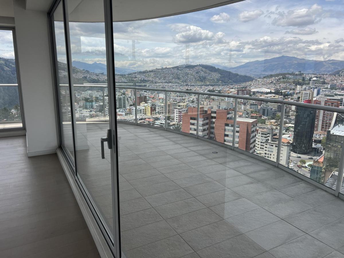 Depart Quito Departamento de Venta (Ph) Amento En — imagen 3