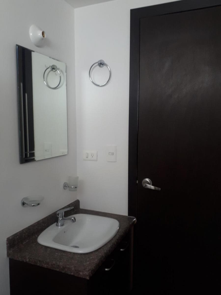 Sector Uide Casa Oportunidad Venta Tres Dorm. — imagen 5