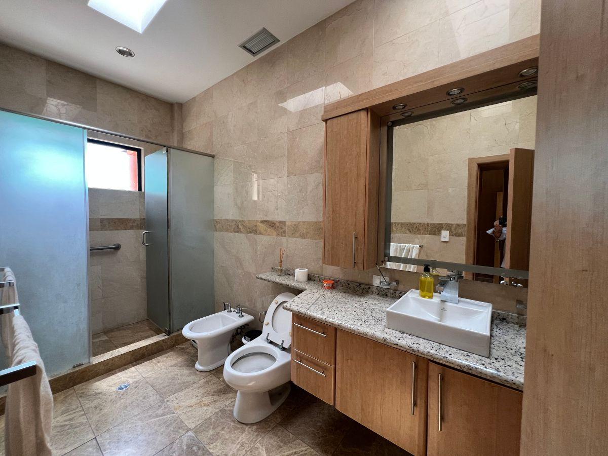 Excelente Casa Centa Campo Alegre (Monteserrin) — imagen 8