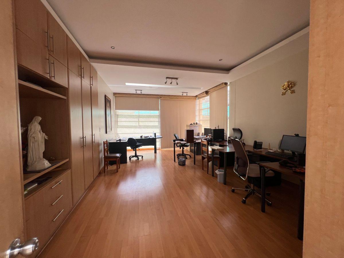 Excelente Casa Centa Campo Alegre (Monteserrin) — imagen 6