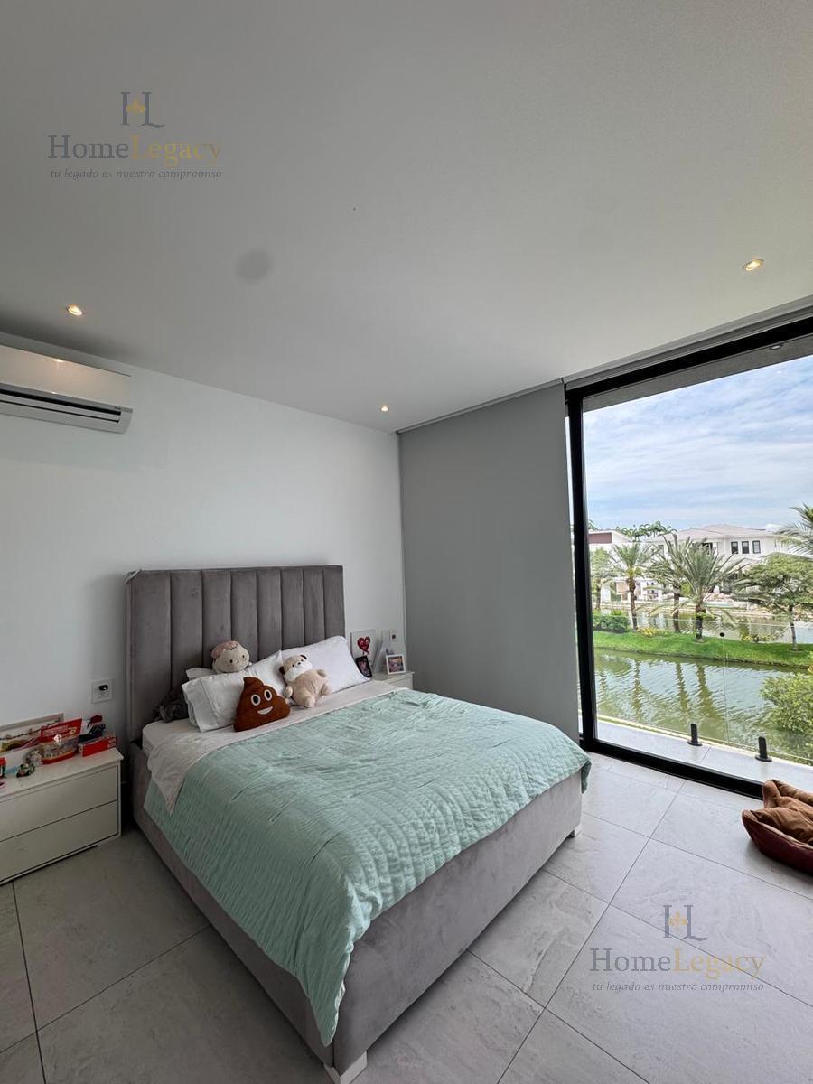 Venta de Casa con Piscina Frente Al Lago en Samborondón – Isla Mocolí Am, Guayas — imagen 3