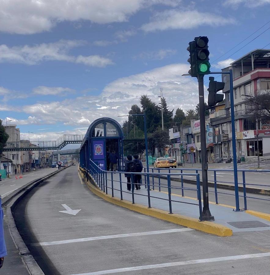 Se Vende 2 Casas Independientes y 3 Locales Comerciales en El Sur — imagen 4