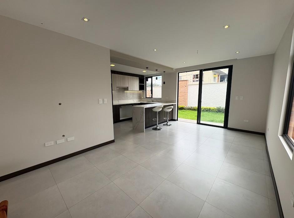 Casa por Estrenar en Puembo de Oportunidad — imagen 5