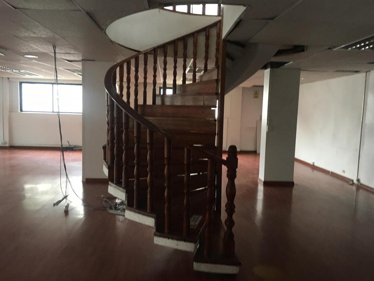 Vendo Casa Batan 1500 m Terreno 1900 de Construcción 1*520.000 Dólares Mm — imagen 4