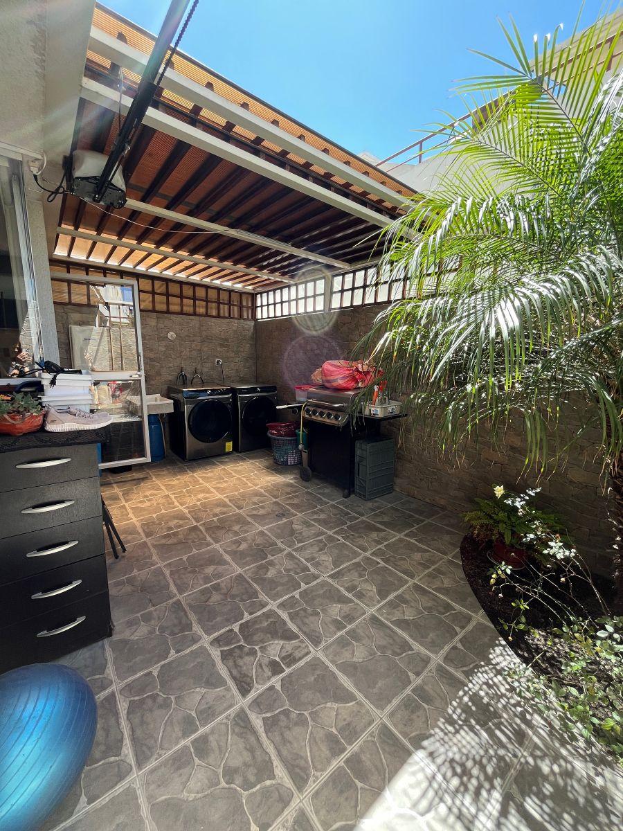 Casa en Conjunto en San Antonio de Pomasqui de Cemexpo 5 Minutos — imagen 4