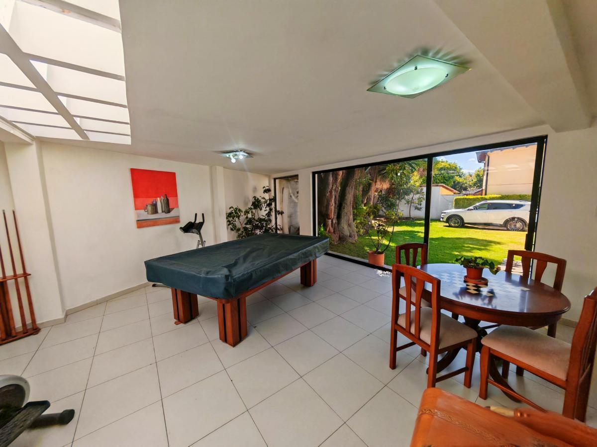 Casa Exclusiva de Venta con Terreno en Auqui Chico, Cumbayá — imagen 5