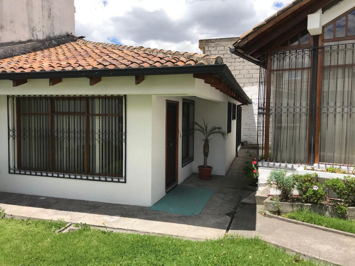 Casa de 439 m² con 5 Dorm. en Venta en El Batán — imagen 3