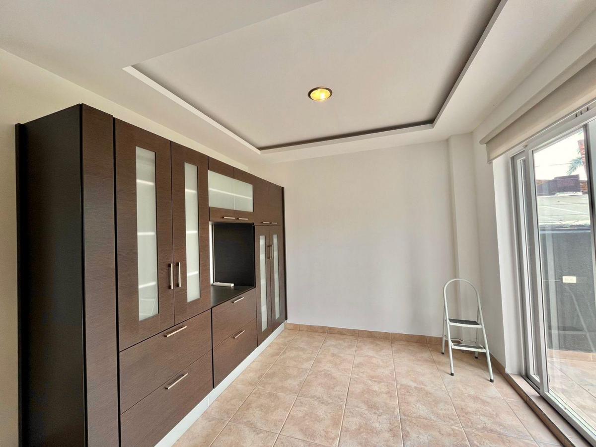 Casa Amplia de Venta San Patricio Lumbisi — imagen 4