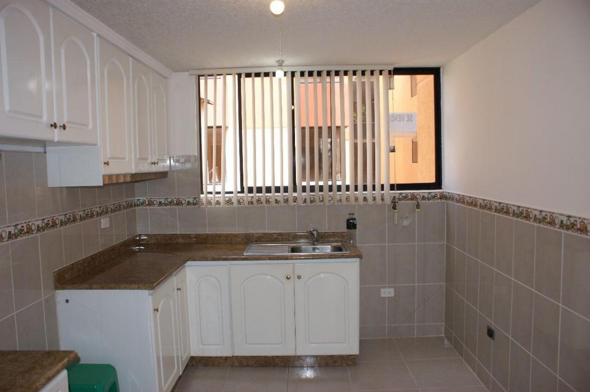 Departamento - Venta - Renta - Norte de Quito - San Isidro del Inca — imagen 3