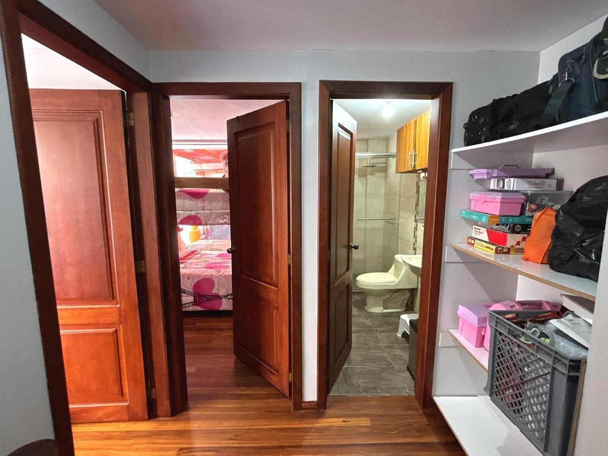 Venta Hermoso Departamento Sector Mastodontes, Norte de Quito — imagen 4
