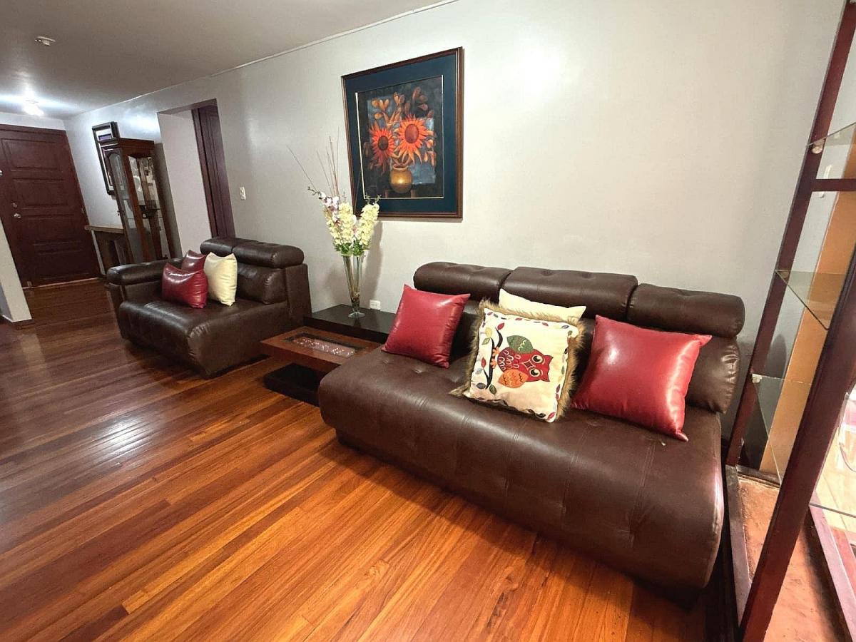 Venta Hermoso Departamento Sector Mastodontes, Norte de Quito — imagen 3