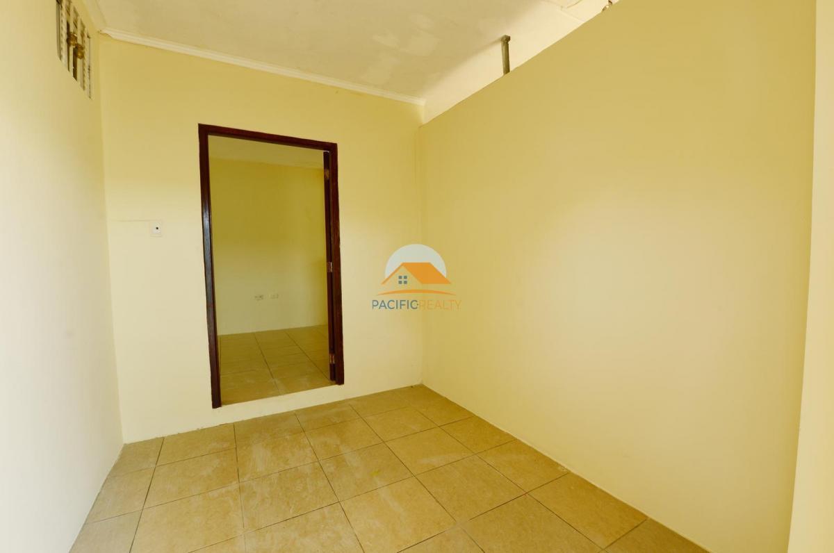 Casa Esquinera en Mucho Lote 2 con Amplio Terreno, Guayas — imagen 5