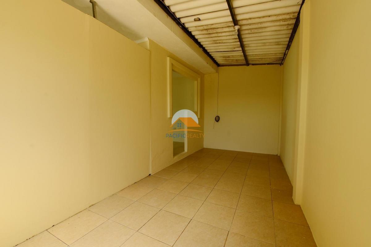 Casa Esquinera en Mucho Lote 2 con Amplio Terreno, Guayas — imagen 4