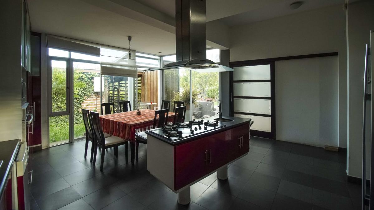 En Venta Hermosa Propiedad en La Mejor Urbanización del Valle de Los Chillos — imagen 4