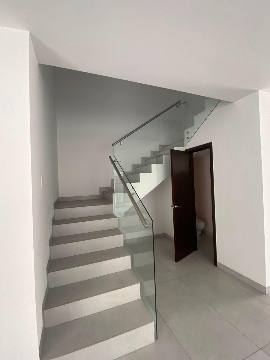 Vendo Casa Urbanización Riona, Guayas — imagen 10