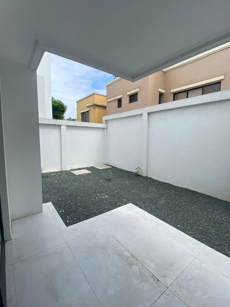 Vendo Casa Urbanización Riona, Guayas — imagen 8