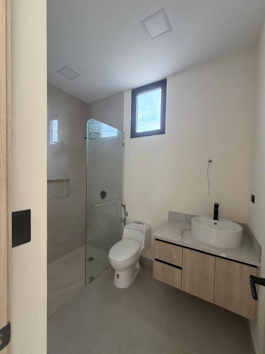 Oportunidad Única en Aires Norte, de Estreno Casa de 4 Dorm., Guayas — imagen 4