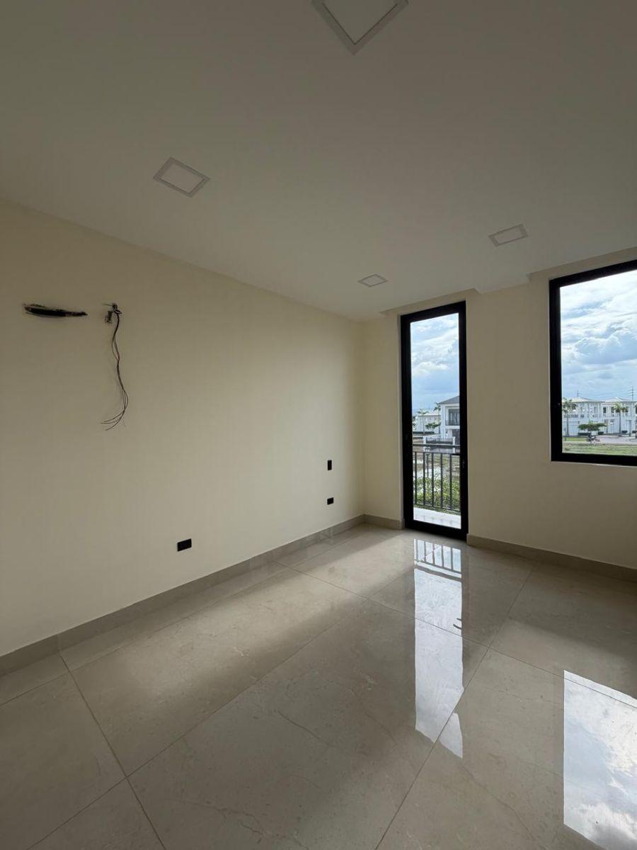 Oportunidad Única en Aires Norte, de Estreno Casa de 4 Dorm., Guayas — imagen 3