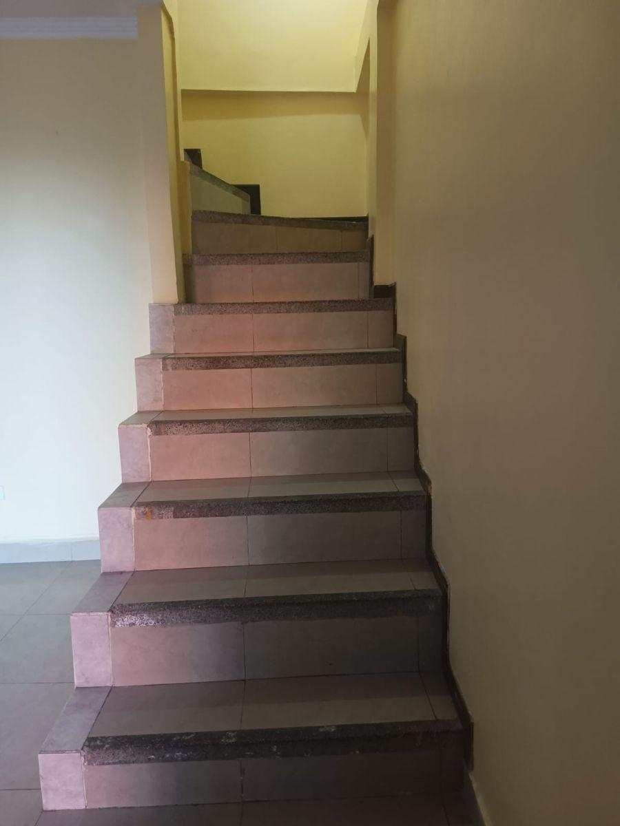 Casa con Excelente Vista y Espacios Versátiles — imagen 4