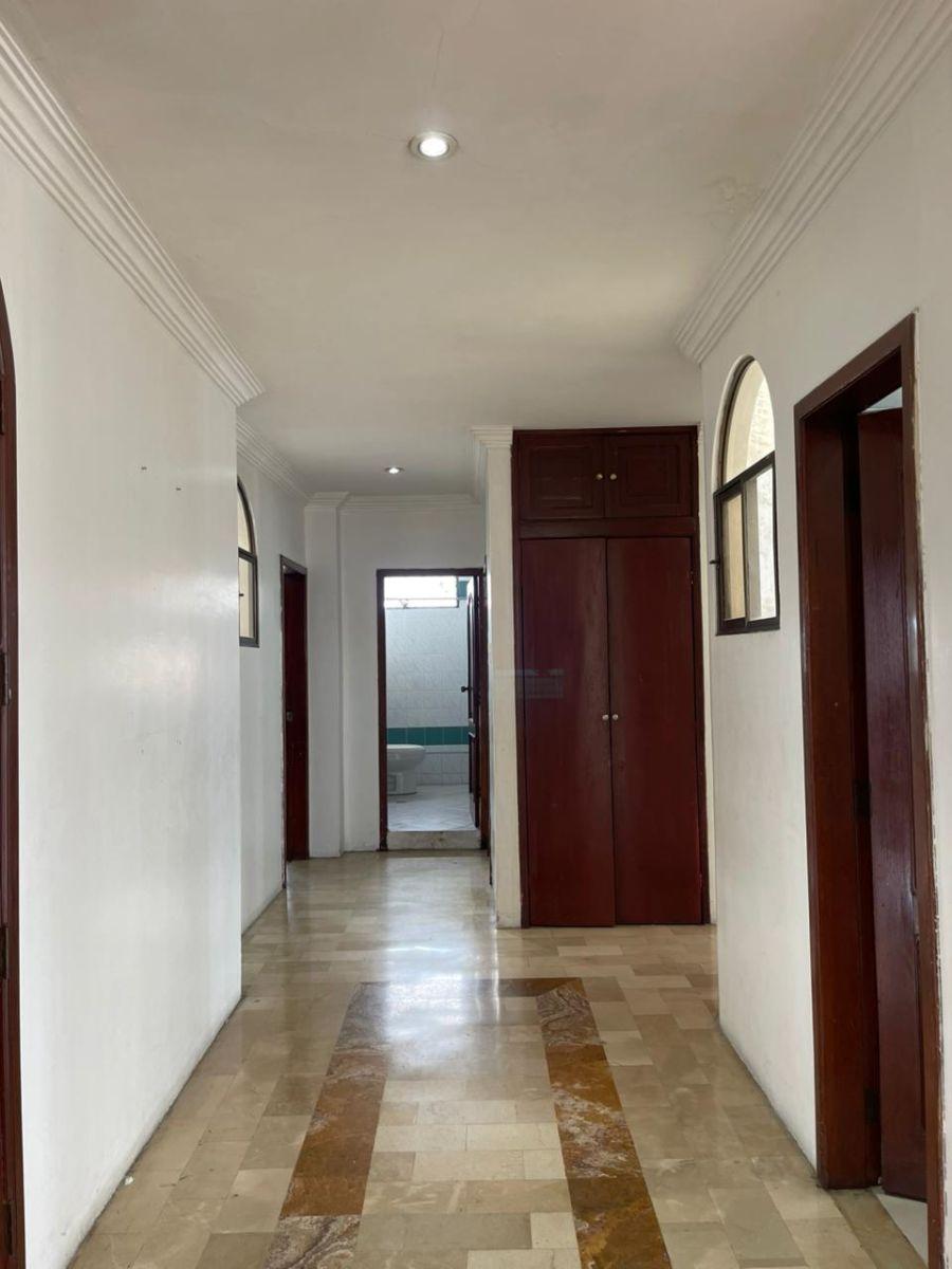 Los Almendros - Departamento 226 m² - en Venta - Excelente Ubicacion!, Guayas — imagen 5