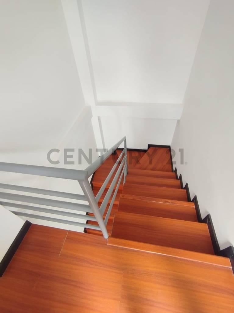 Casa en Venta Cada Dormitorio con Baño y 3 Garajes — imagen 4