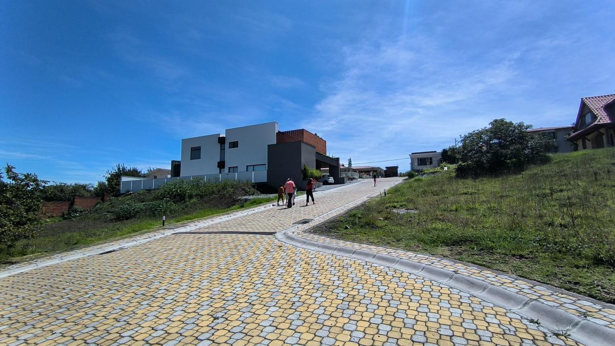 En Venta Lote Dentro de Urbanizacion de 603 m² en La Morita - Tumbaco — imagen 4