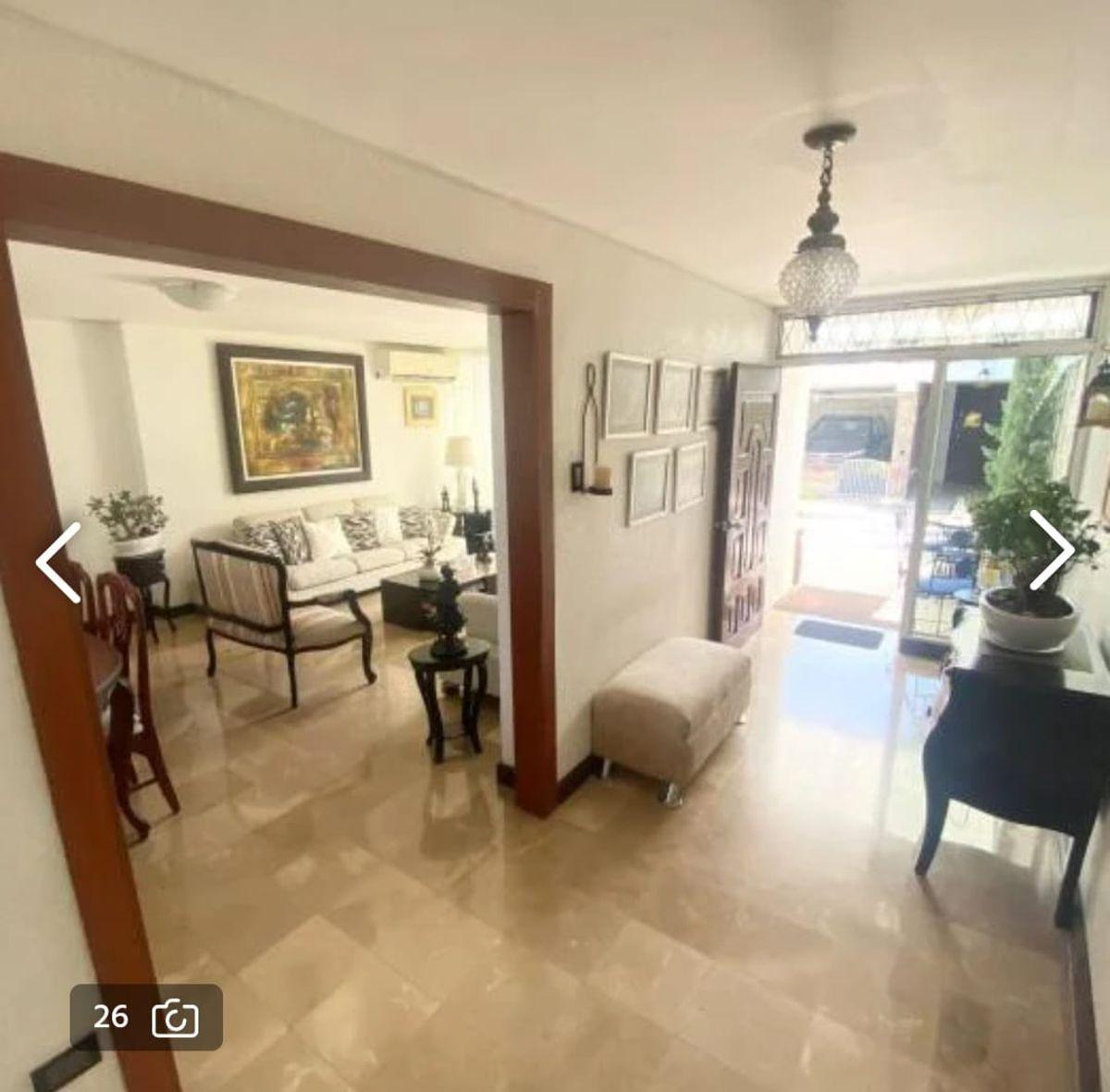 Casa en Venta de 5 Habitaciones en Los Ceibos - N. Dorado, Guayas — imagen 4
