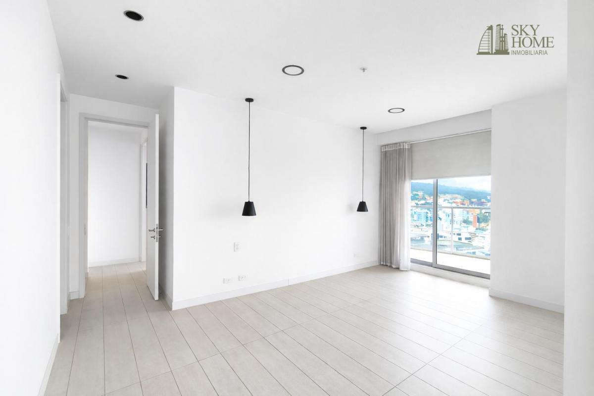 Venta Departamento Exclusivo, 2 Habitaciones, González Suarez, con Balcón Panorámico, 240 Mil Usd — imagen 4