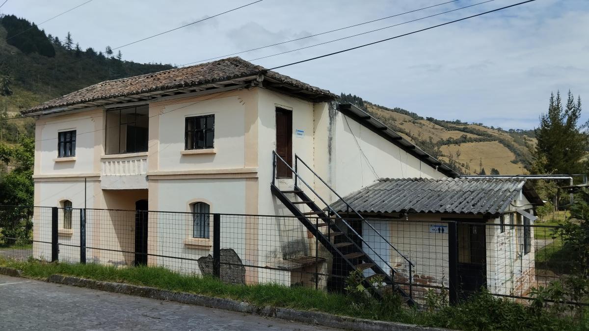 Re/max Futuro Vende Terreno Urbano en Nono 1800 m², Construcciones 445 m², Predio — imagen 10