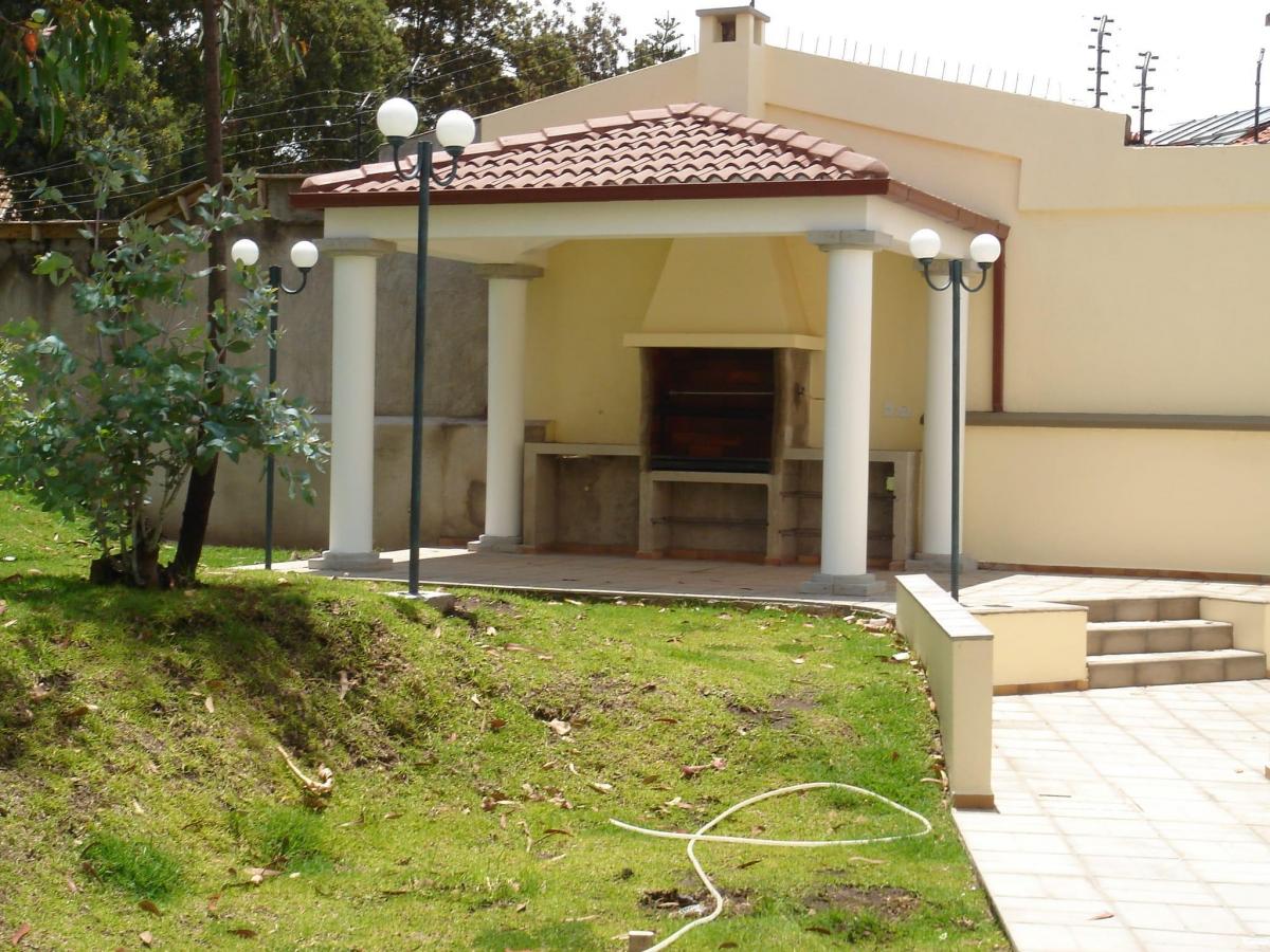 Venta de Apartamento en Monteserrin Cerca del Colegio Liceo Internacional. Provincia de Pichincha — imagen 3