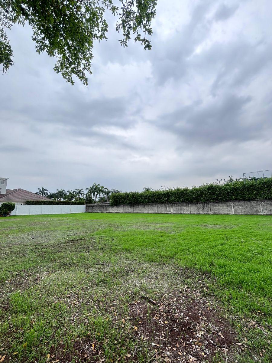Plaza Lagos, Terreno en Venta 1033 m² Etapa Delago, Frente Al Parque, Guayas — imagen 4