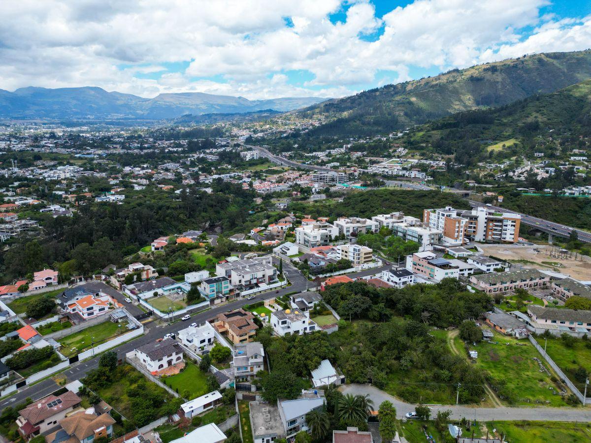 Vendo Casa Independiente con 727 m² de Terreno, La Primavera — imagen 5