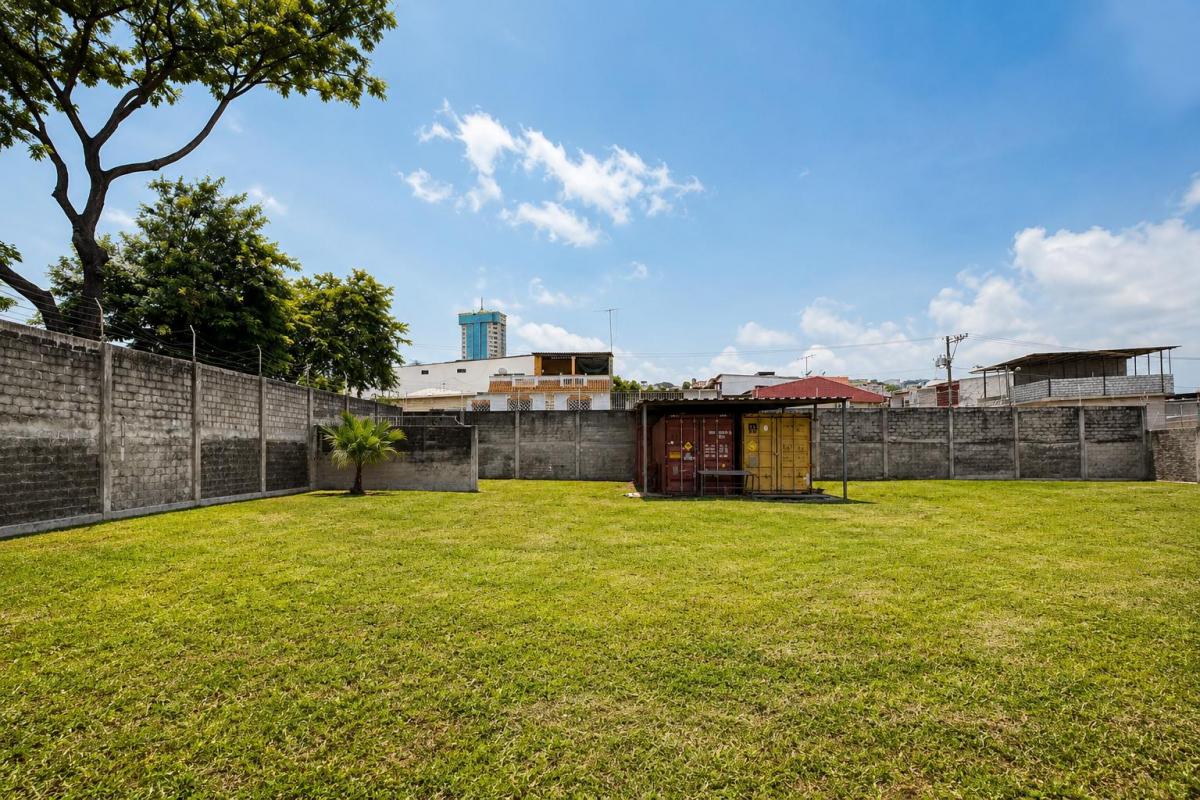 Venta Terreno 1600 m² Mapasingue Oeste | Ubicación Estratégica con Gran Movimiento Vehicular, Guayas — imagen 4