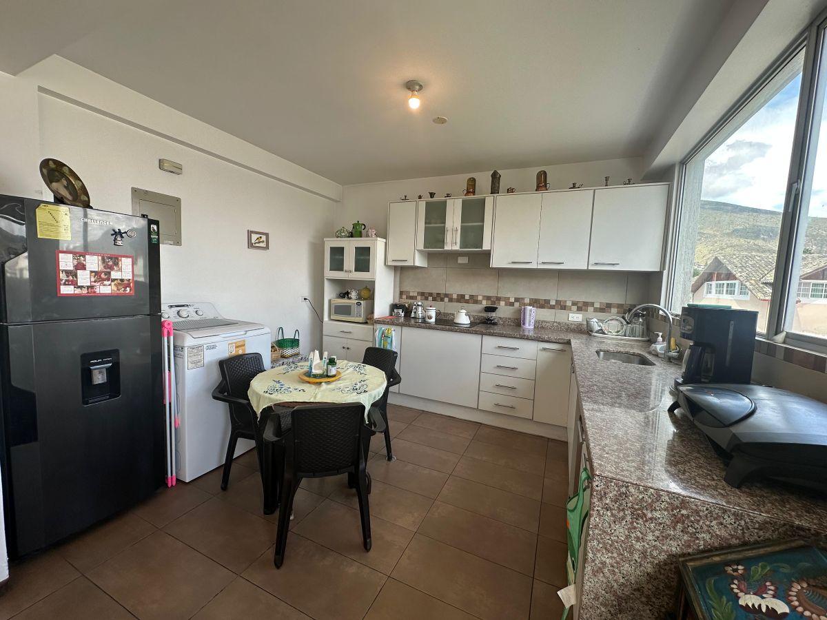 Departamento de Venta en Quito, Sector, Urb: La Pampa 2 — imagen 4