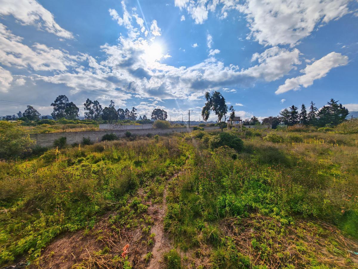 Gran Oportunidad de Inversión en Terreno de 12.220 m² en Av Simón Bolívar — imagen 3