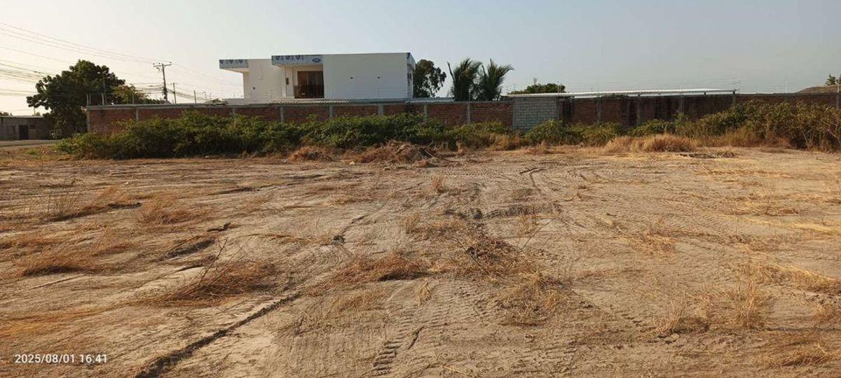 Terreno Comercial de Venta en El Norte de Jaramijó, Manabí — imagen 10