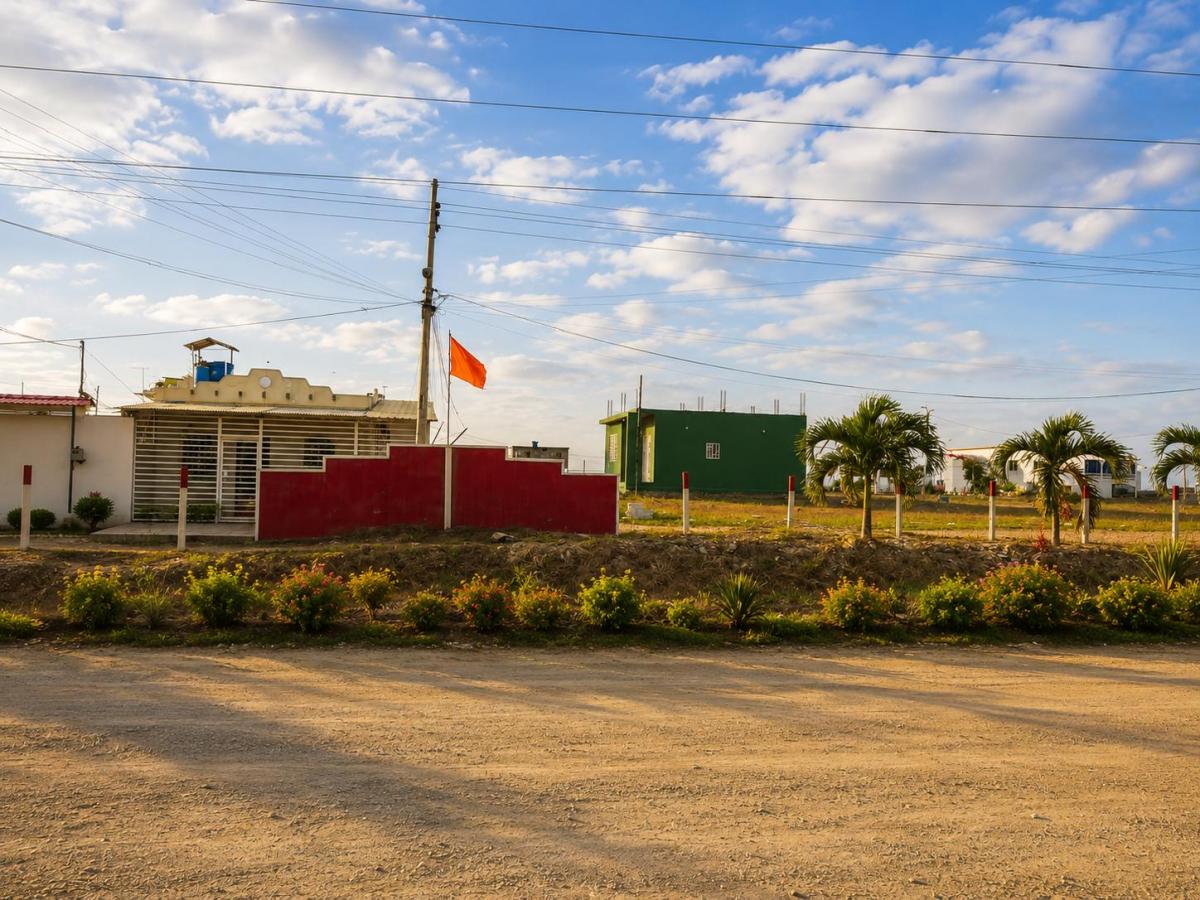 Terreno de 240 m² en Venta en Centro de Playas Playasol, Guayas — imagen 8