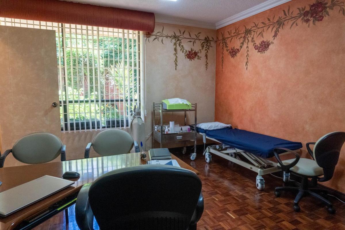 Departamento de Tres Habitaciones en Venta en El Sector de La Carolina — imagen 4