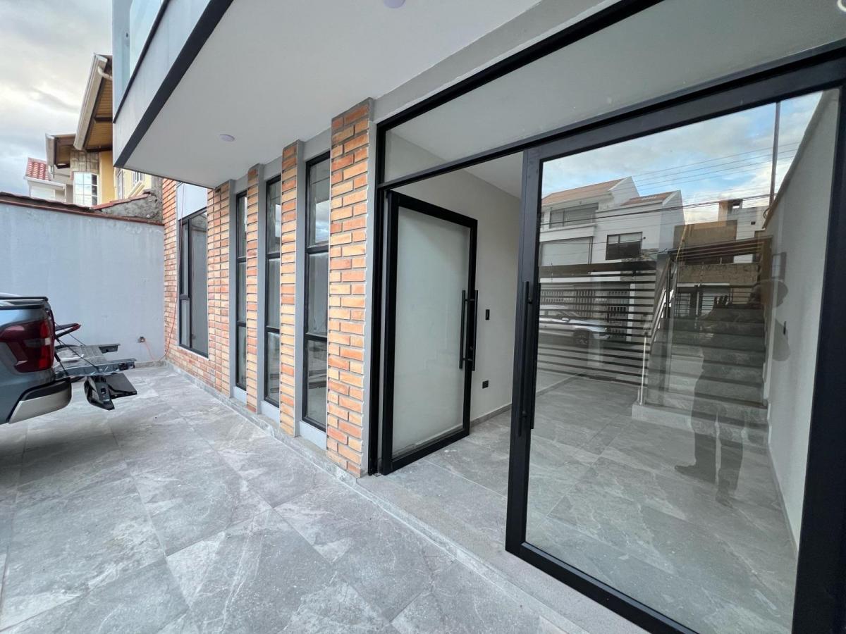 Departamento en Venta de Dos Dorm. Plata Baja de Lujo - Cuenca, Azuay — imagen 5