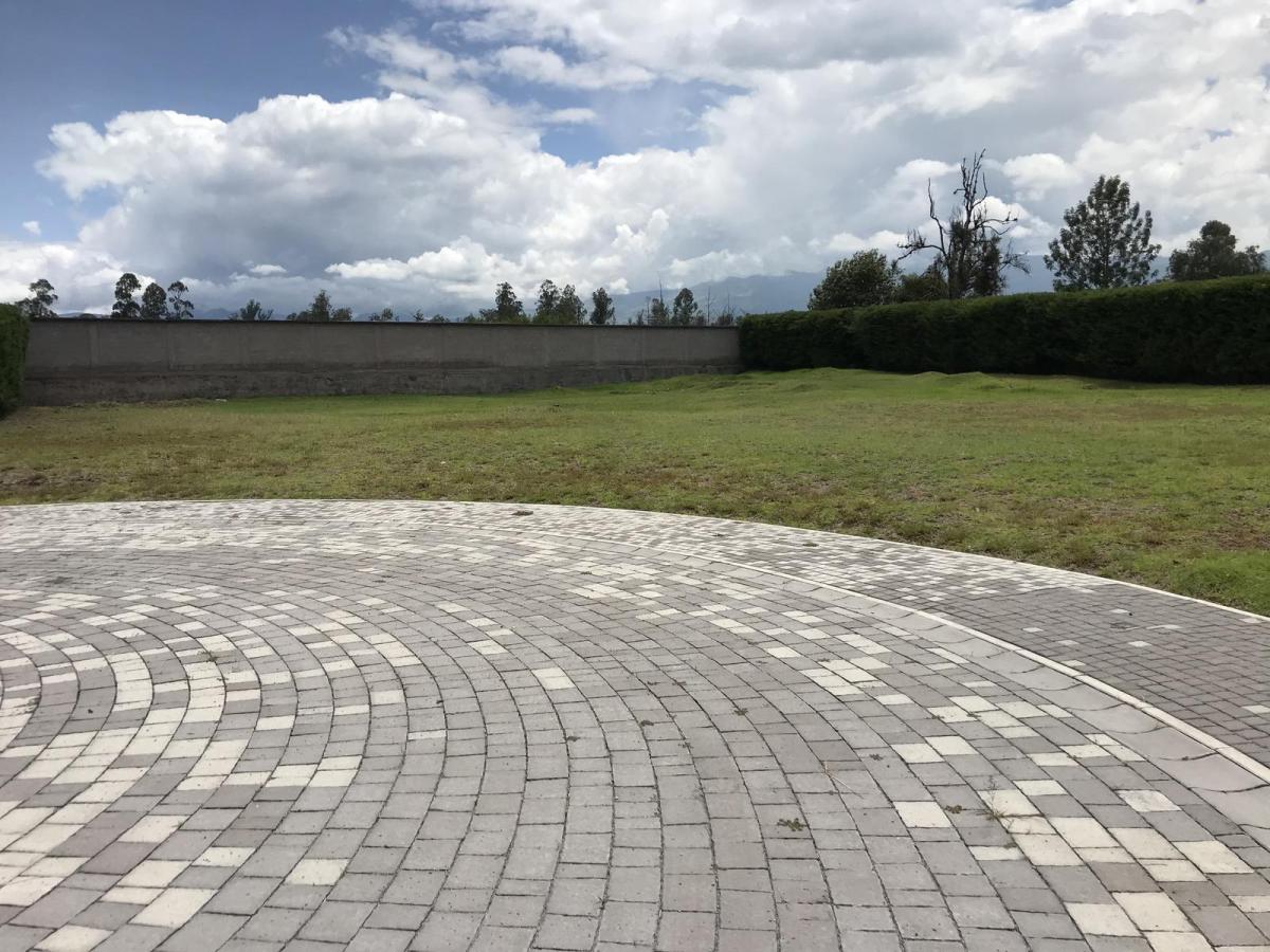 Terreno de Venta Ubicado Dentro de Urbanización, Atrás de Arrayanes, Oportunidad — imagen 5