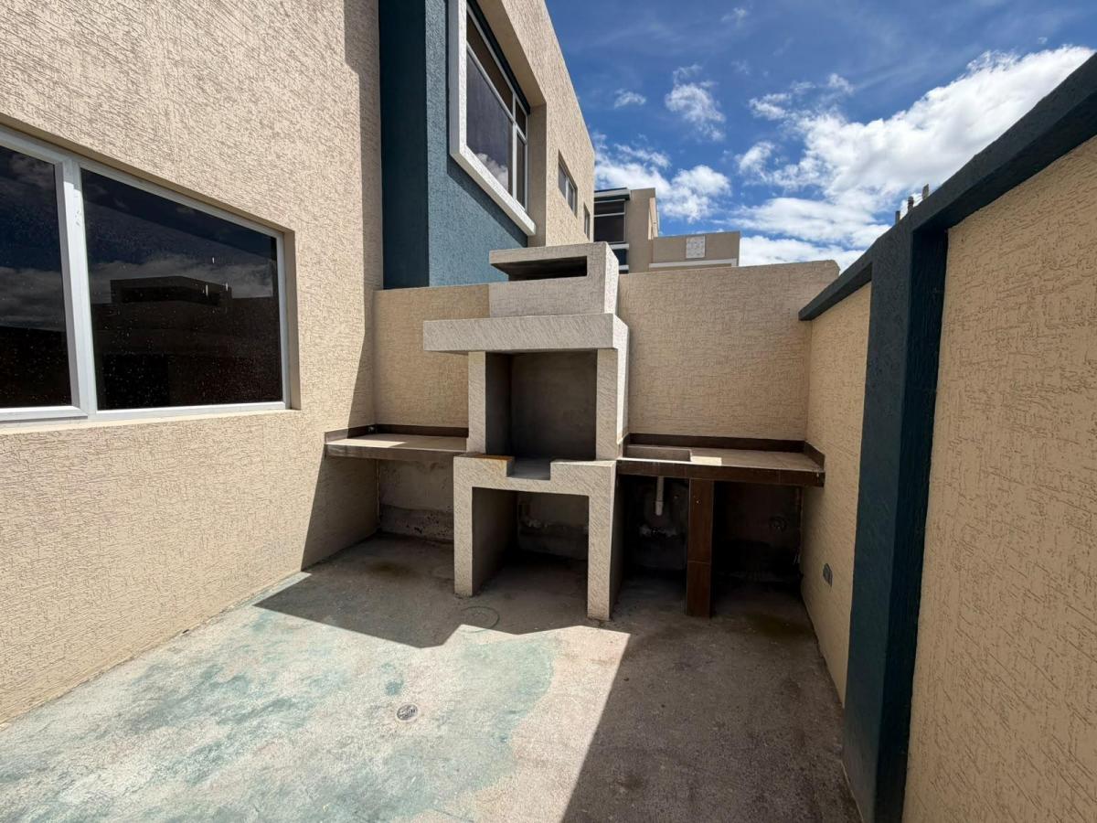 Casa en Venta Vip, en El Sur de Ambato (Sector Huachi La Joya), Tungurahua — imagen 4