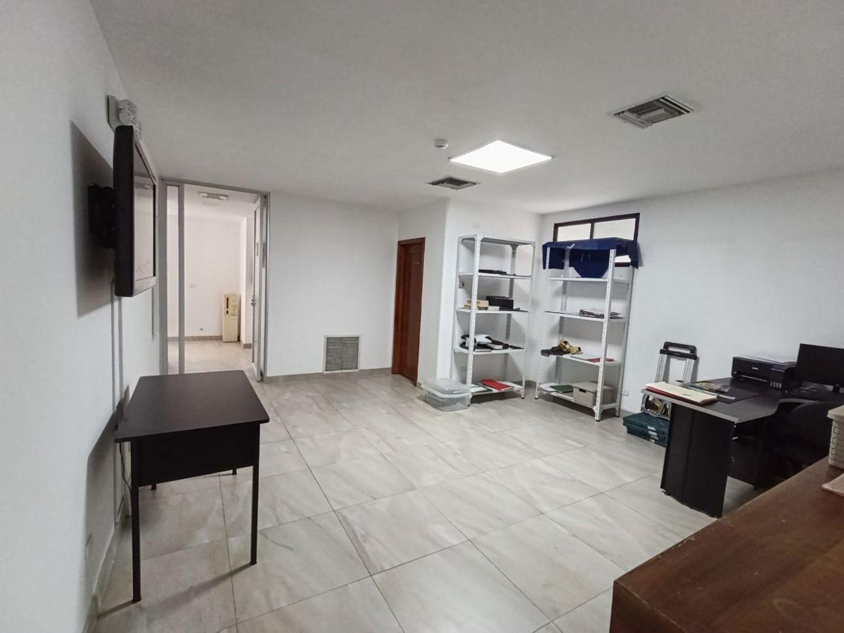 Oficina de 149 m², 2 Parqueaderos, Kennedy Norte, Guayaquil, Guayas — imagen 3