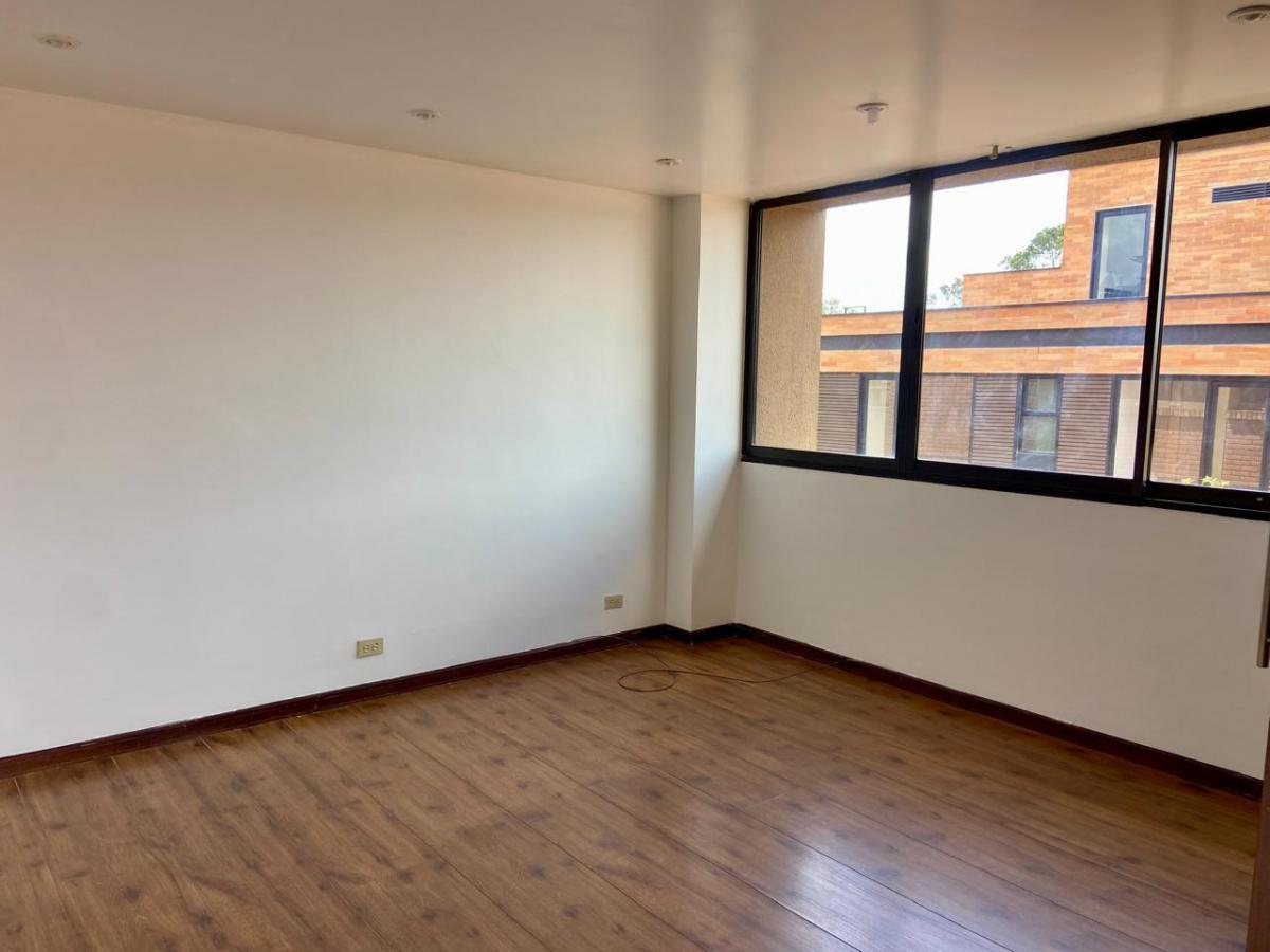 Penhouse Duplex, con Terraza. Ordonez Lasso, Azuay — imagen 4